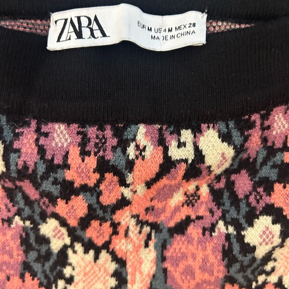 Zara Size M Floral Jacquard Knit Cardigan Sweater and Leggings Set - Picture 10 of 12